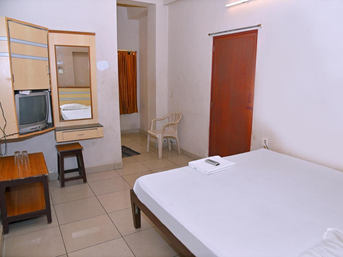 Hotel Aditya Pondicherry Exterior foto